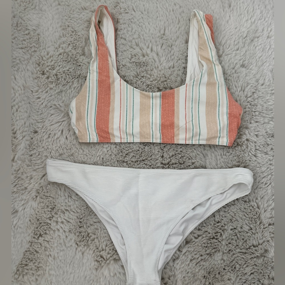 Roxy white bikini